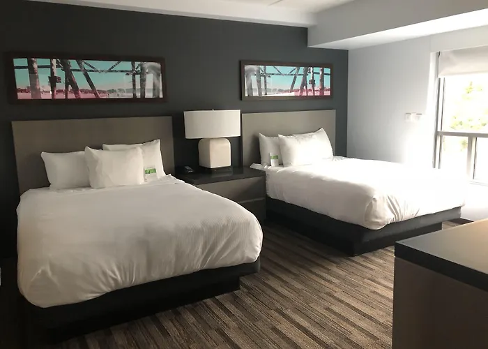 Hyatt House Chicago/evanston 3*